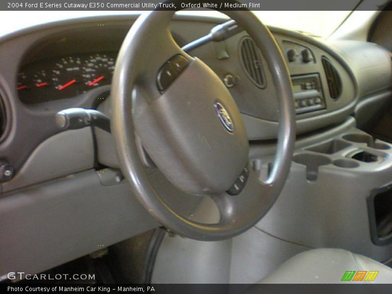 Oxford White / Medium Flint 2004 Ford E Series Cutaway E350 Commercial Utility Truck