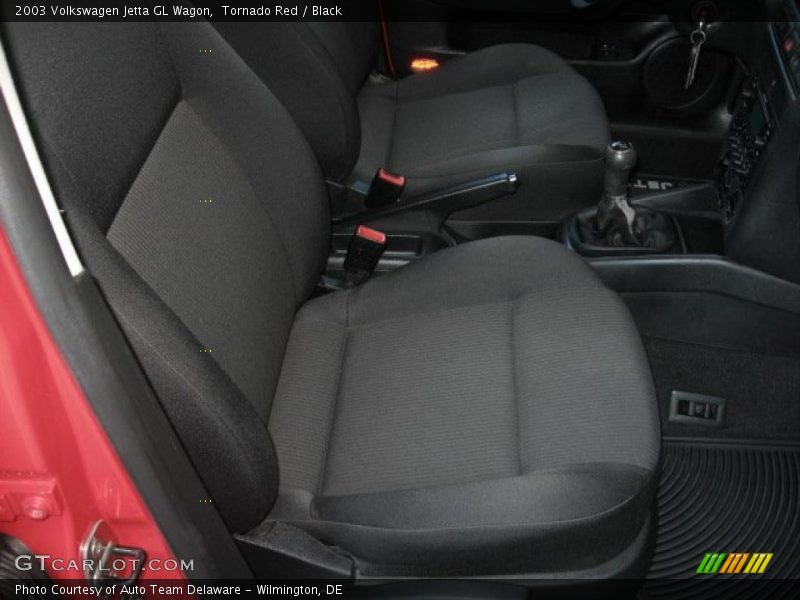 Tornado Red / Black 2003 Volkswagen Jetta GL Wagon