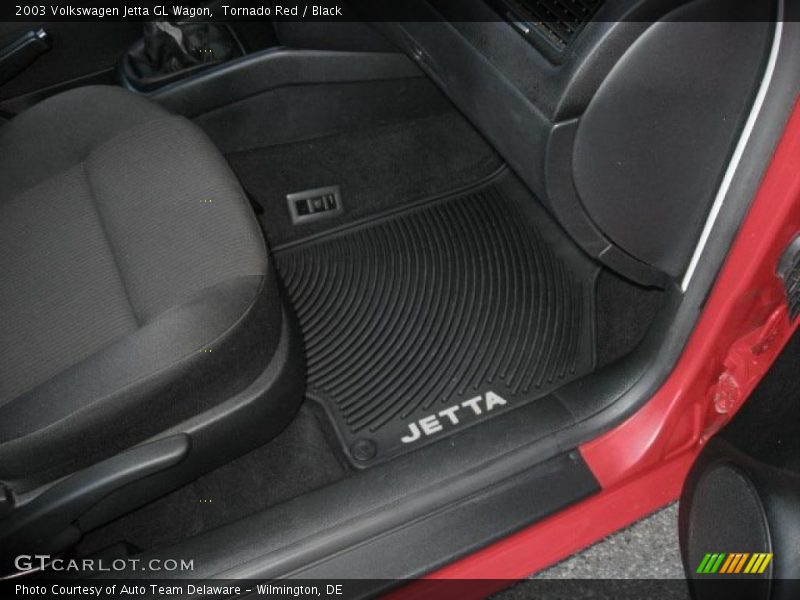 Tornado Red / Black 2003 Volkswagen Jetta GL Wagon