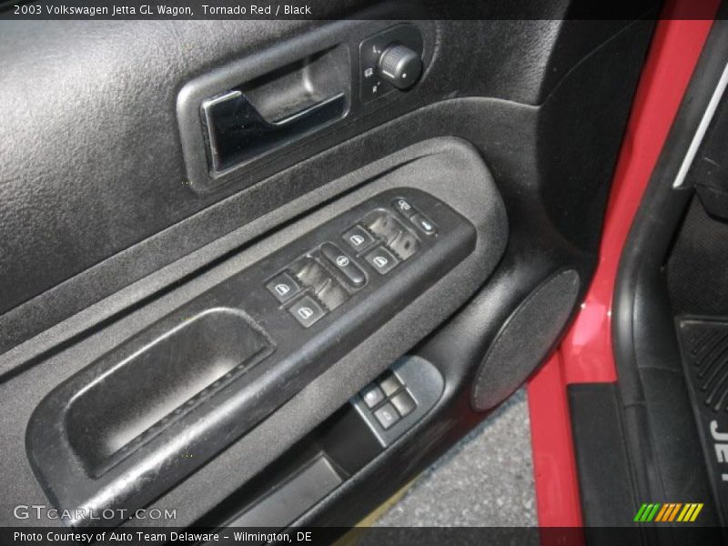 Tornado Red / Black 2003 Volkswagen Jetta GL Wagon