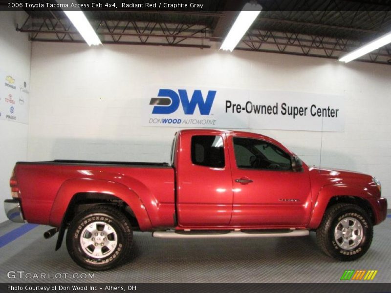 Radiant Red / Graphite Gray 2006 Toyota Tacoma Access Cab 4x4