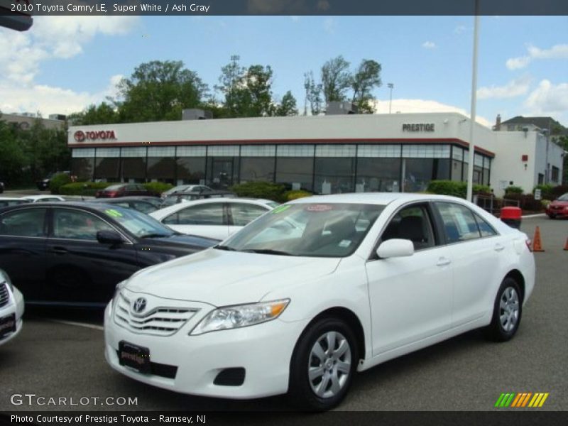 Super White / Ash Gray 2010 Toyota Camry LE
