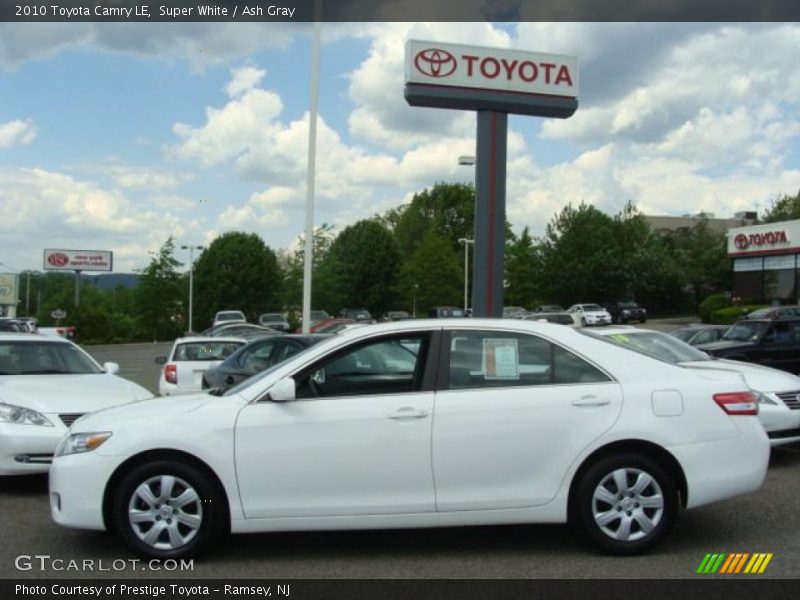 Super White / Ash Gray 2010 Toyota Camry LE