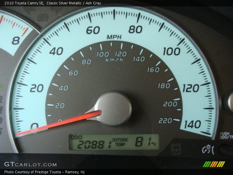 Classic Silver Metallic / Ash Gray 2010 Toyota Camry SE