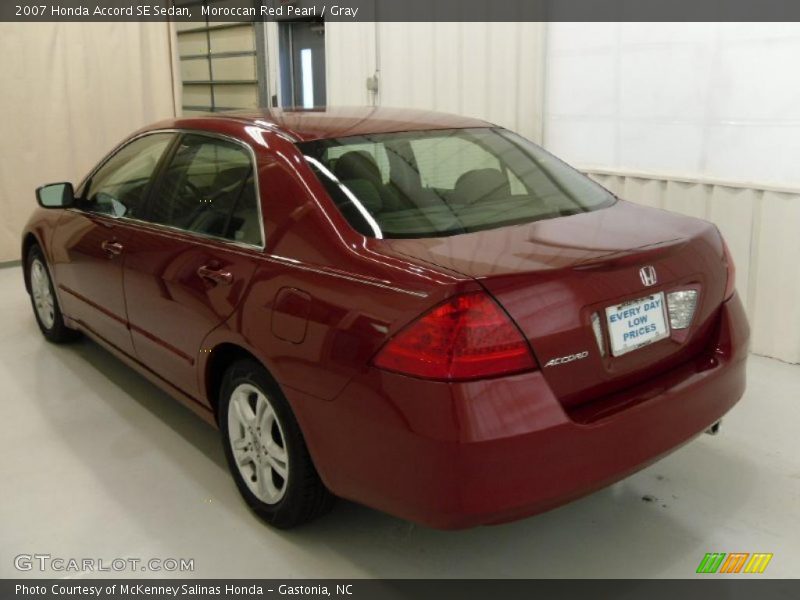 Moroccan Red Pearl / Gray 2007 Honda Accord SE Sedan