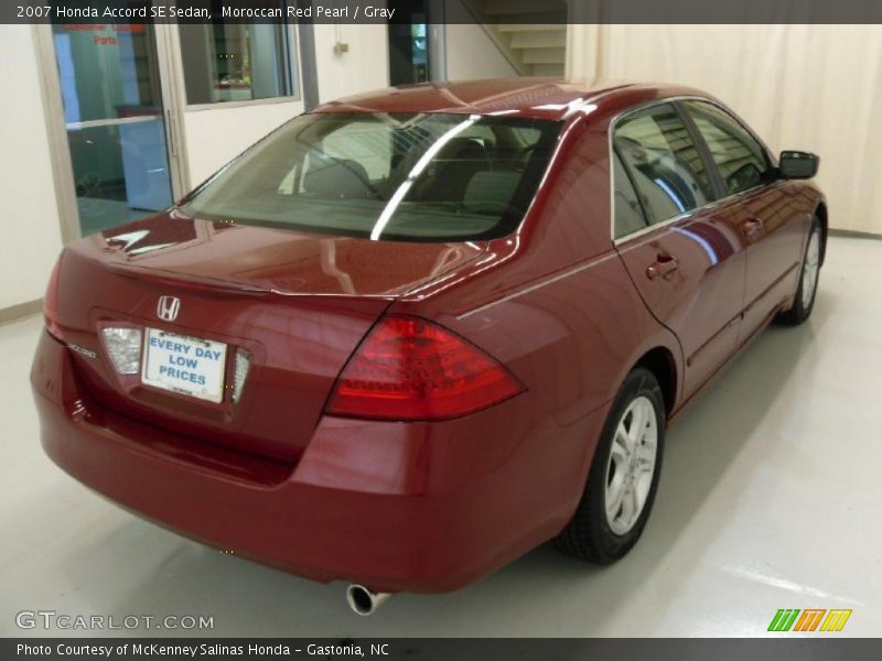 Moroccan Red Pearl / Gray 2007 Honda Accord SE Sedan