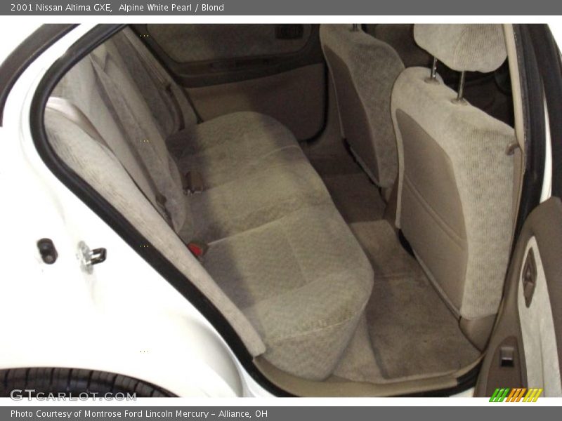 Alpine White Pearl / Blond 2001 Nissan Altima GXE