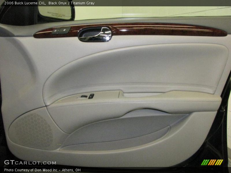 Black Onyx / Titanium Gray 2006 Buick Lucerne CXL