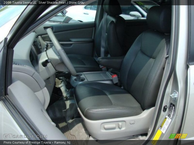 Silver Shadow Pearl / Stone Gray 2006 Toyota Sienna LE