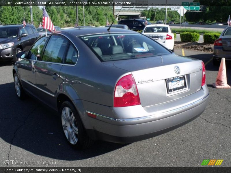 Stonehenge Grey Metallic / Anthracite 2005 Volkswagen Passat GLX Sedan