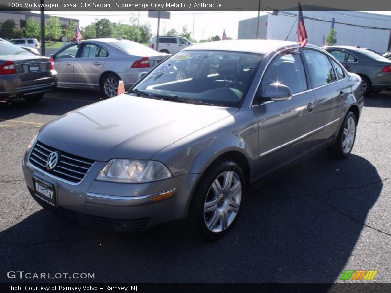 Stonehenge Grey Metallic / Anthracite 2005 Volkswagen Passat GLX Sedan