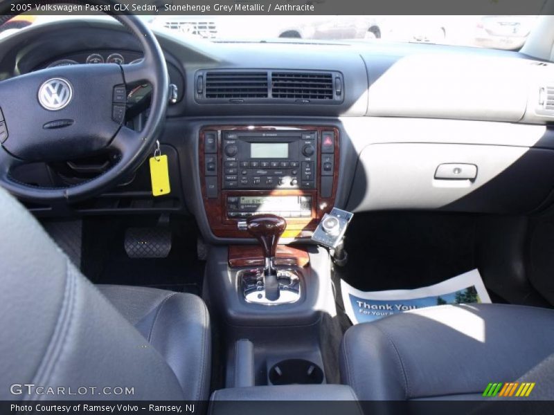 Stonehenge Grey Metallic / Anthracite 2005 Volkswagen Passat GLX Sedan
