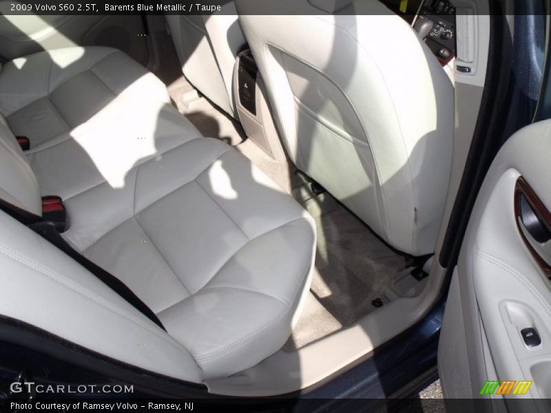 Barents Blue Metallic / Taupe 2009 Volvo S60 2.5T