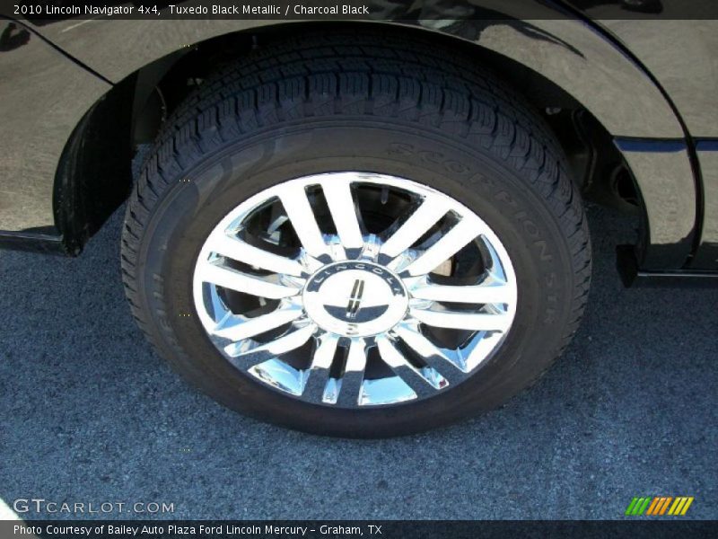 Tuxedo Black Metallic / Charcoal Black 2010 Lincoln Navigator 4x4