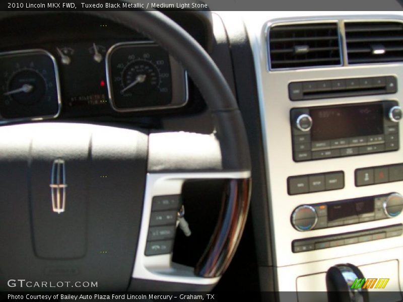 Tuxedo Black Metallic / Medium Light Stone 2010 Lincoln MKX FWD