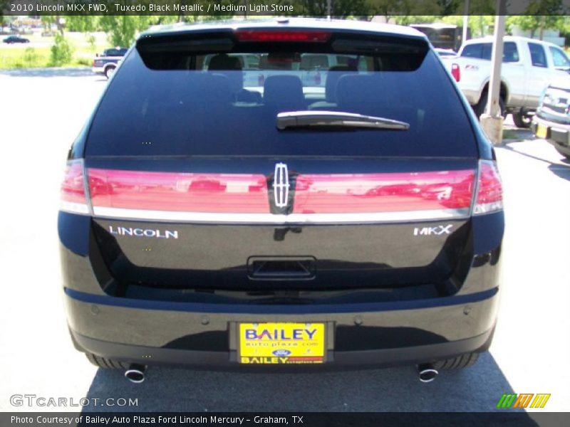 Tuxedo Black Metallic / Medium Light Stone 2010 Lincoln MKX FWD