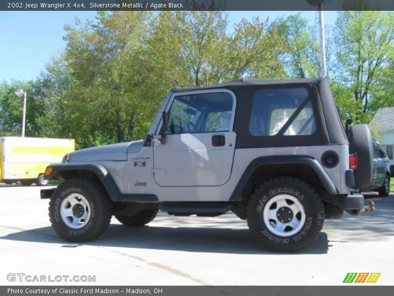 Silverstone Metallic / Agate Black 2002 Jeep Wrangler X 4x4