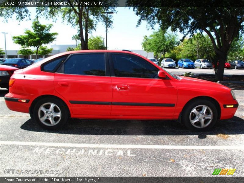 Rally Red / Gray 2002 Hyundai Elantra GT Hatchback