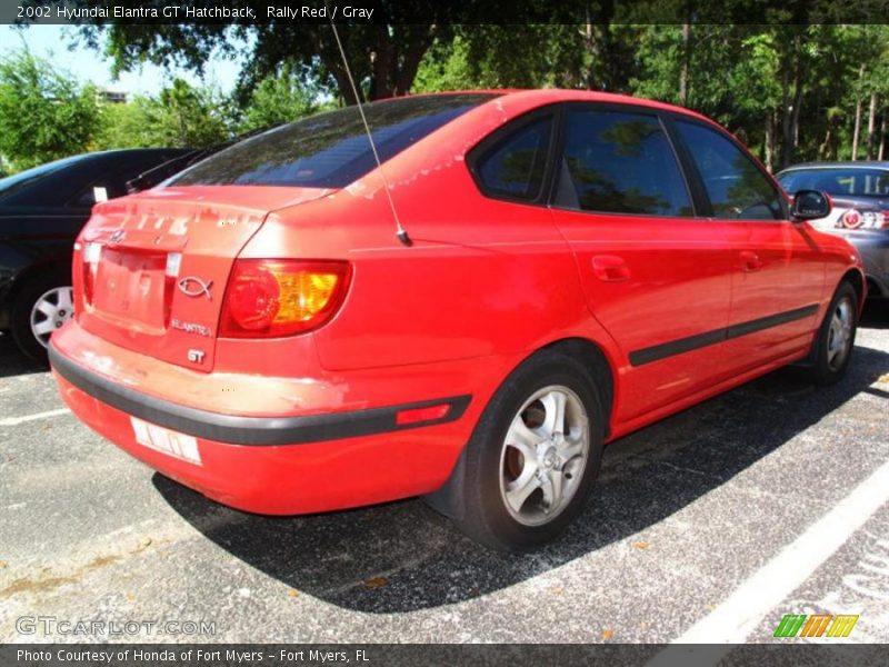 Rally Red / Gray 2002 Hyundai Elantra GT Hatchback