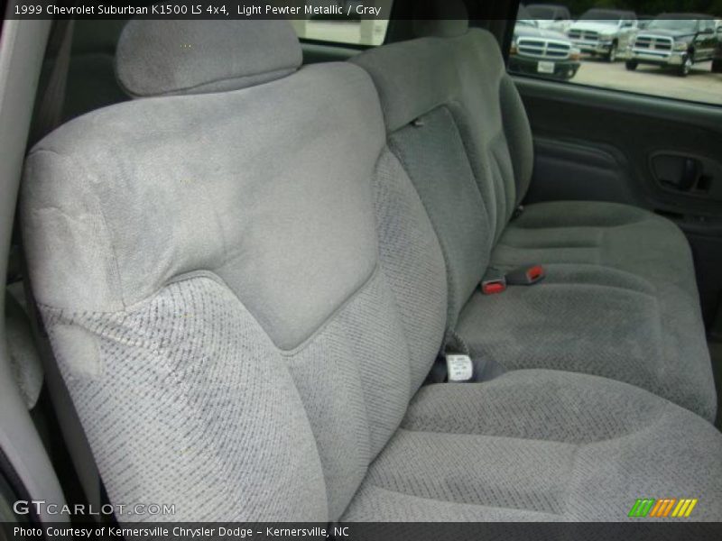 Light Pewter Metallic / Gray 1999 Chevrolet Suburban K1500 LS 4x4