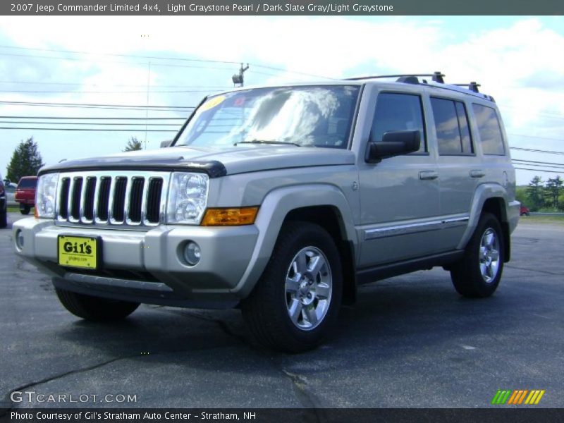 Light Graystone Pearl / Dark Slate Gray/Light Graystone 2007 Jeep Commander Limited 4x4