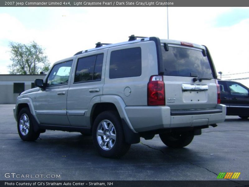 Light Graystone Pearl / Dark Slate Gray/Light Graystone 2007 Jeep Commander Limited 4x4