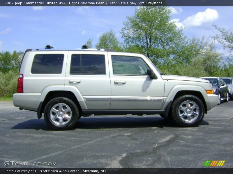 Light Graystone Pearl / Dark Slate Gray/Light Graystone 2007 Jeep Commander Limited 4x4
