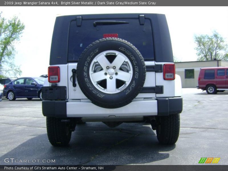 Bright Silver Metallic / Dark Slate Gray/Medium Slate Gray 2009 Jeep Wrangler Sahara 4x4