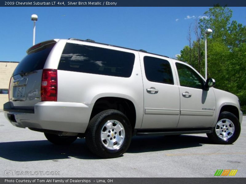 Silver Birch Metallic / Ebony 2009 Chevrolet Suburban LT 4x4