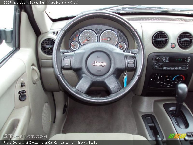 Light Khaki Metallic / Khaki 2007 Jeep Liberty Sport