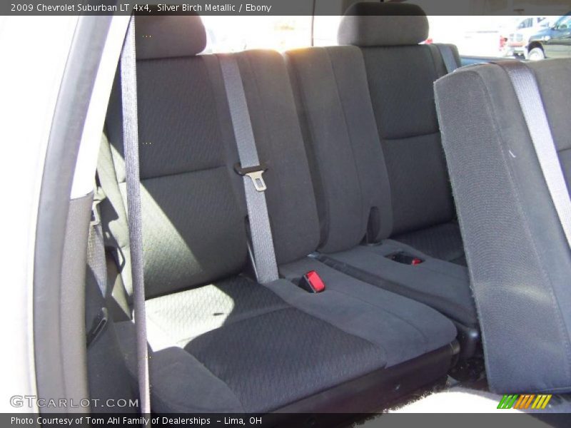 Silver Birch Metallic / Ebony 2009 Chevrolet Suburban LT 4x4