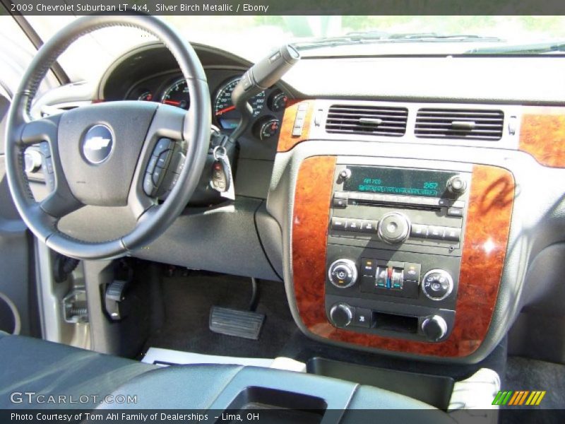 Silver Birch Metallic / Ebony 2009 Chevrolet Suburban LT 4x4