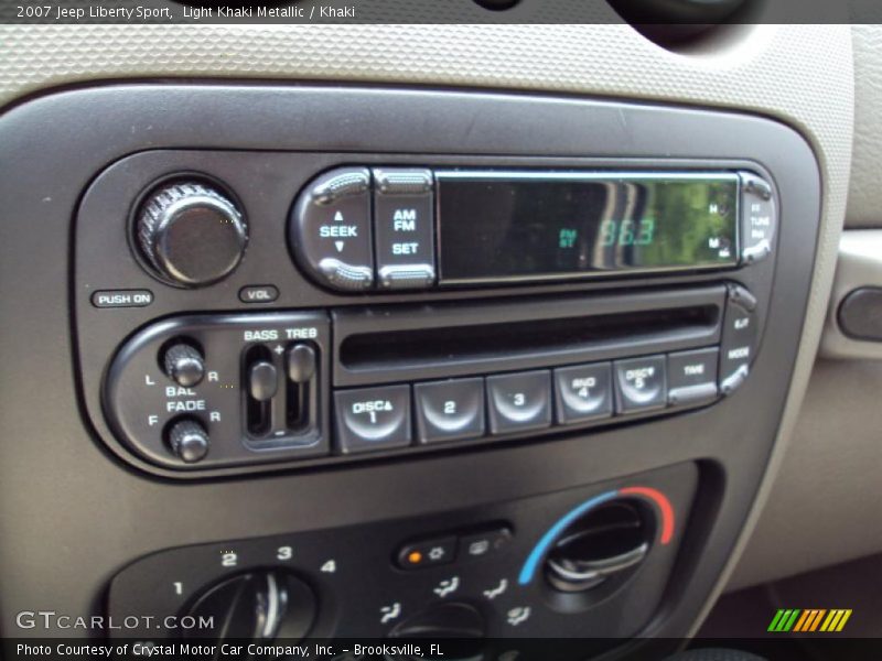 Light Khaki Metallic / Khaki 2007 Jeep Liberty Sport