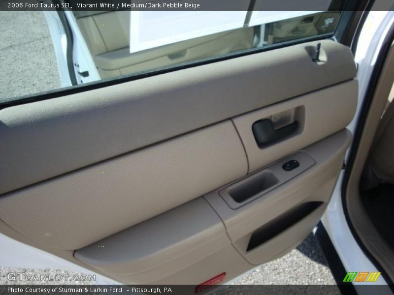 Vibrant White / Medium/Dark Pebble Beige 2006 Ford Taurus SEL