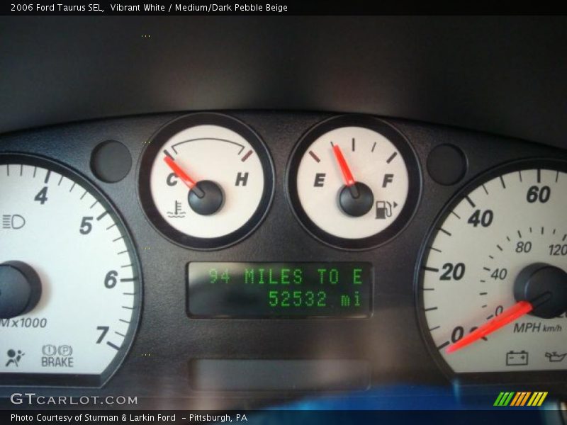 Vibrant White / Medium/Dark Pebble Beige 2006 Ford Taurus SEL