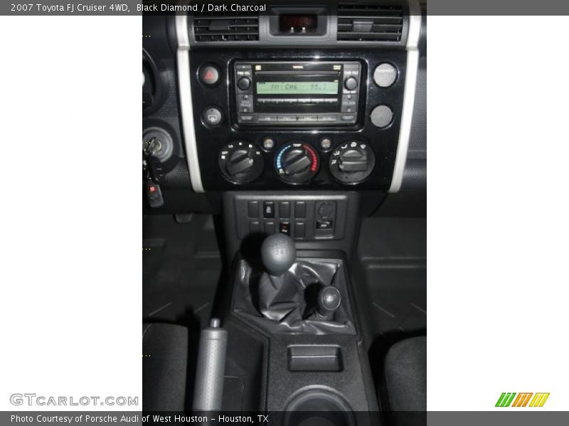 Black Diamond / Dark Charcoal 2007 Toyota FJ Cruiser 4WD