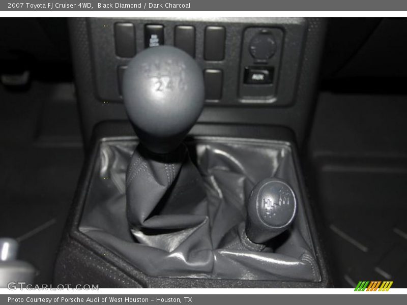 Black Diamond / Dark Charcoal 2007 Toyota FJ Cruiser 4WD