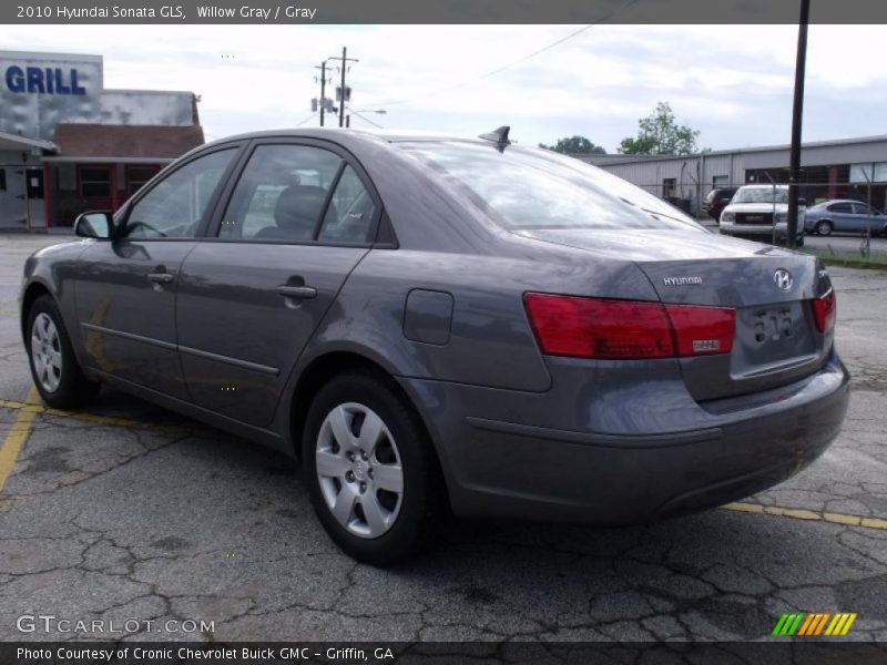 Willow Gray / Gray 2010 Hyundai Sonata GLS