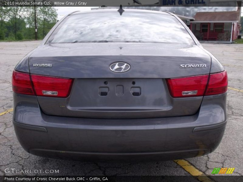 Willow Gray / Gray 2010 Hyundai Sonata GLS