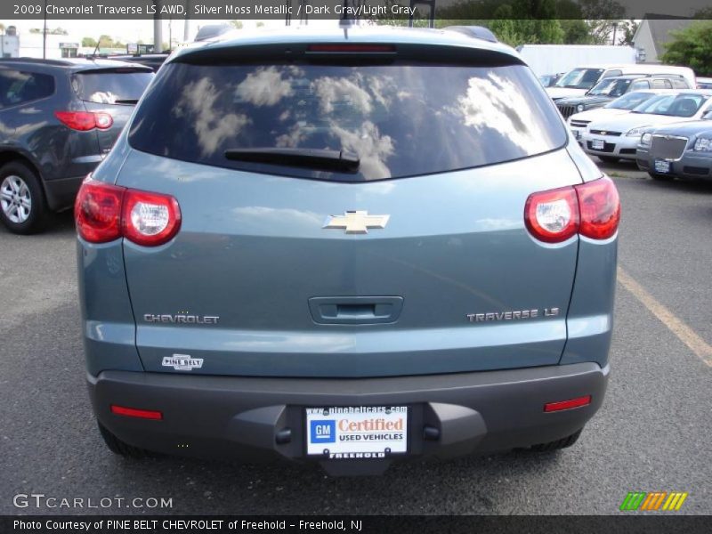 Silver Moss Metallic / Dark Gray/Light Gray 2009 Chevrolet Traverse LS AWD