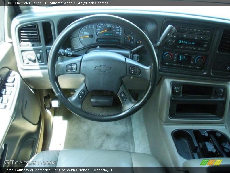 Summit White / Gray/Dark Charcoal 2004 Chevrolet Tahoe LT