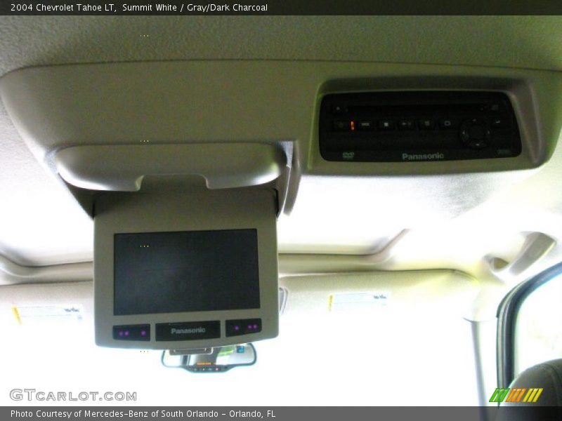 Summit White / Gray/Dark Charcoal 2004 Chevrolet Tahoe LT