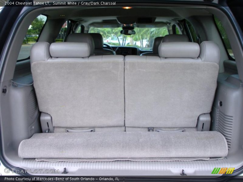Summit White / Gray/Dark Charcoal 2004 Chevrolet Tahoe LT