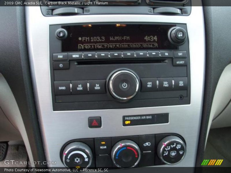 Carbon Black Metallic / Light Titanium 2009 GMC Acadia SLE