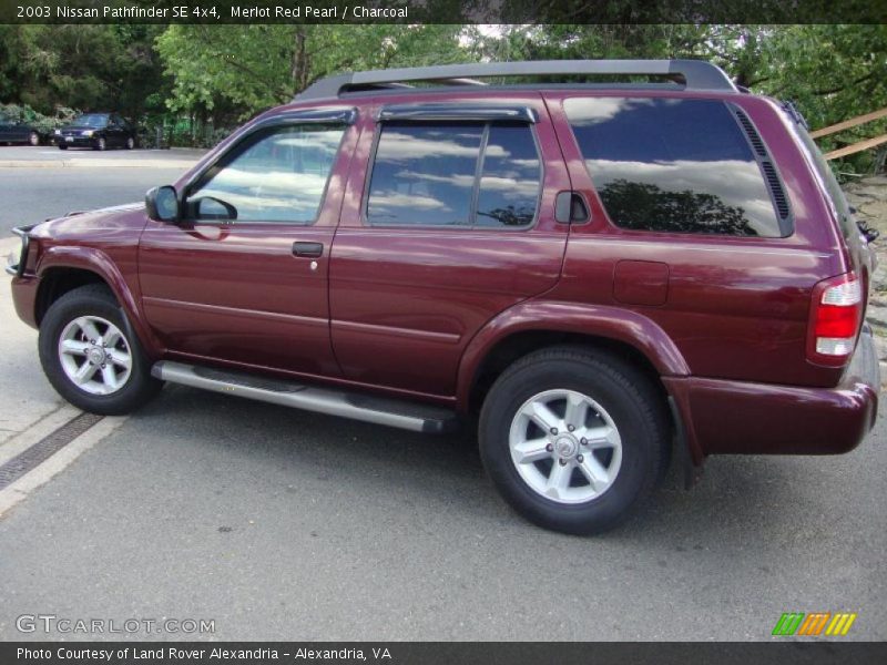 Merlot Red Pearl / Charcoal 2003 Nissan Pathfinder SE 4x4