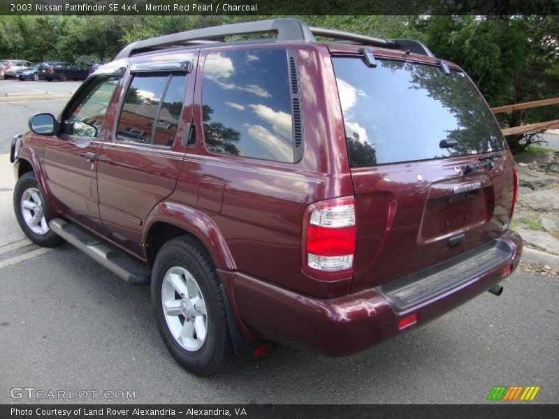 Merlot Red Pearl / Charcoal 2003 Nissan Pathfinder SE 4x4