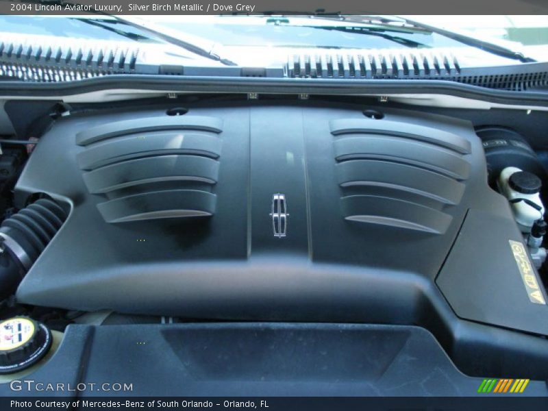 Silver Birch Metallic / Dove Grey 2004 Lincoln Aviator Luxury
