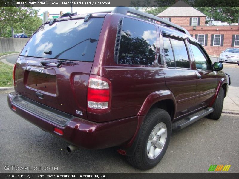 Merlot Red Pearl / Charcoal 2003 Nissan Pathfinder SE 4x4