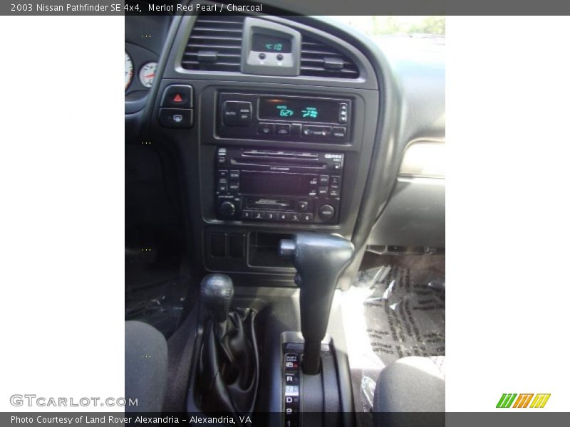 Merlot Red Pearl / Charcoal 2003 Nissan Pathfinder SE 4x4