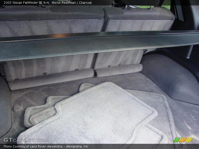 Merlot Red Pearl / Charcoal 2003 Nissan Pathfinder SE 4x4